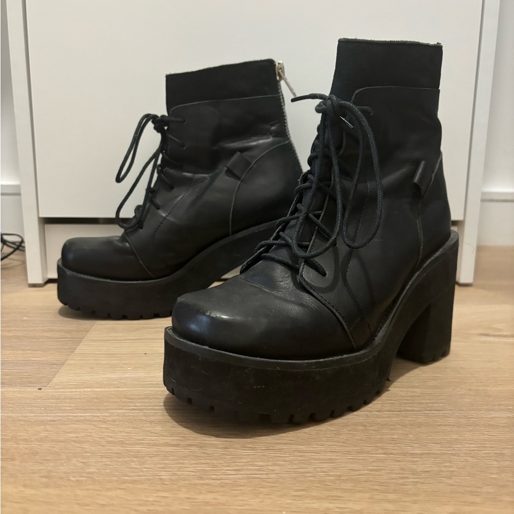Unif Reverb Black Platform Combat Boots Gem